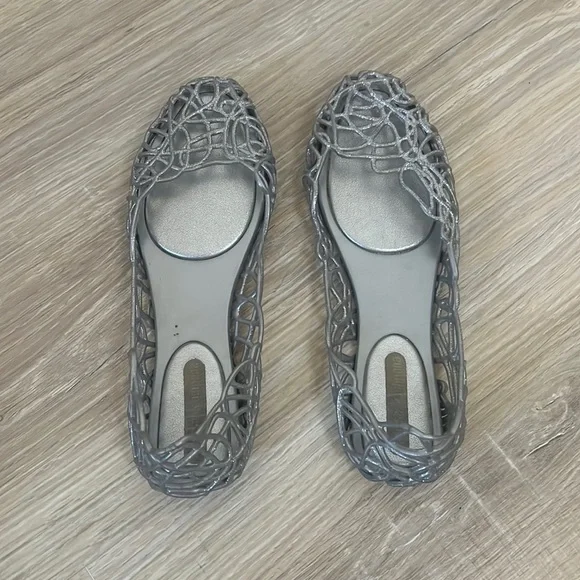 Melissa unisex  Metallic Silver Slip-Ons 10.5 mens 12.5 women’s Melissa unisex Metallic Silver Slip-Ons 10.5 mens 12.5 women main image 4